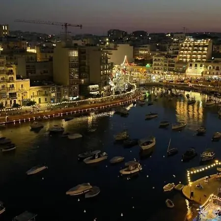 شقة Central Near To The Beach